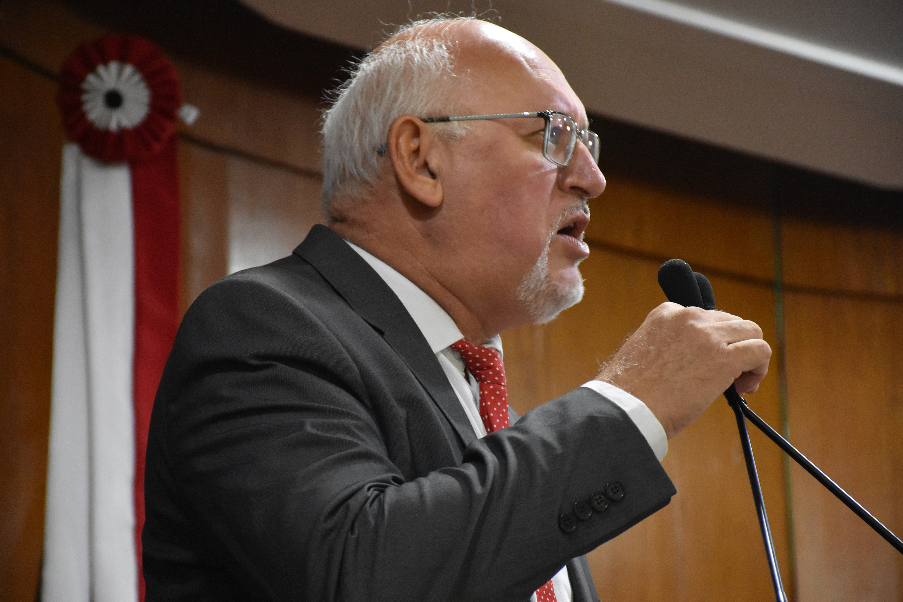 01.10.2019_SessãoOrdinária Olenildo (48).JPG