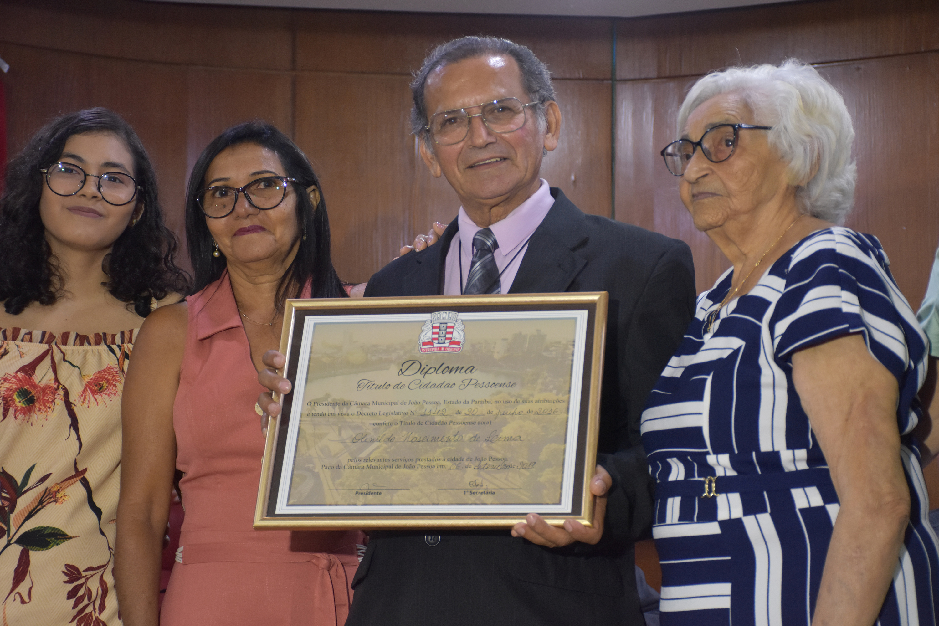 05.09.2019_entrega de Titulo ao Sr. Olenildo (435).JPG