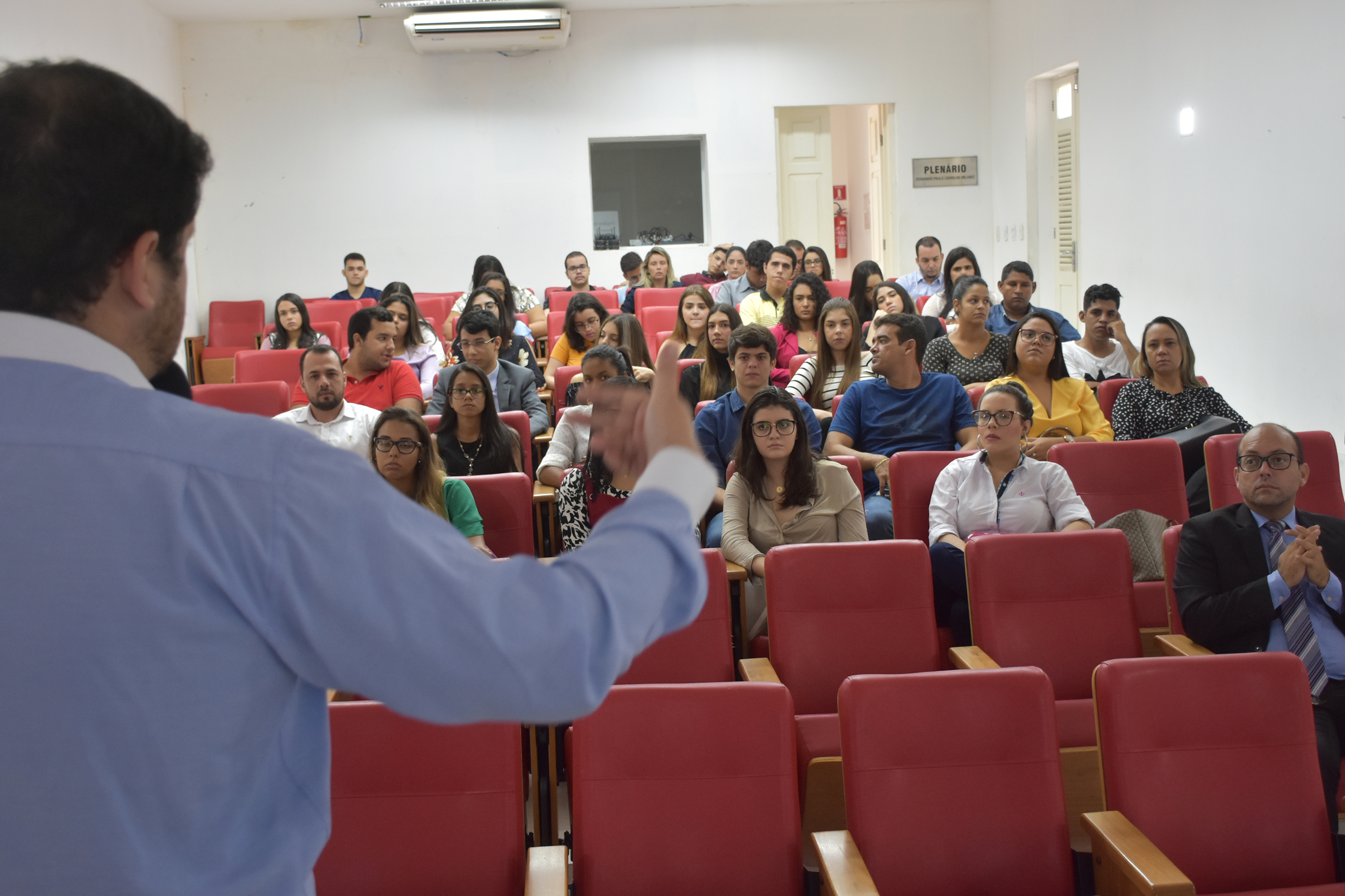 13.03.2020_Estudantes Unipe na Câmara. Olenildo (10).JPG