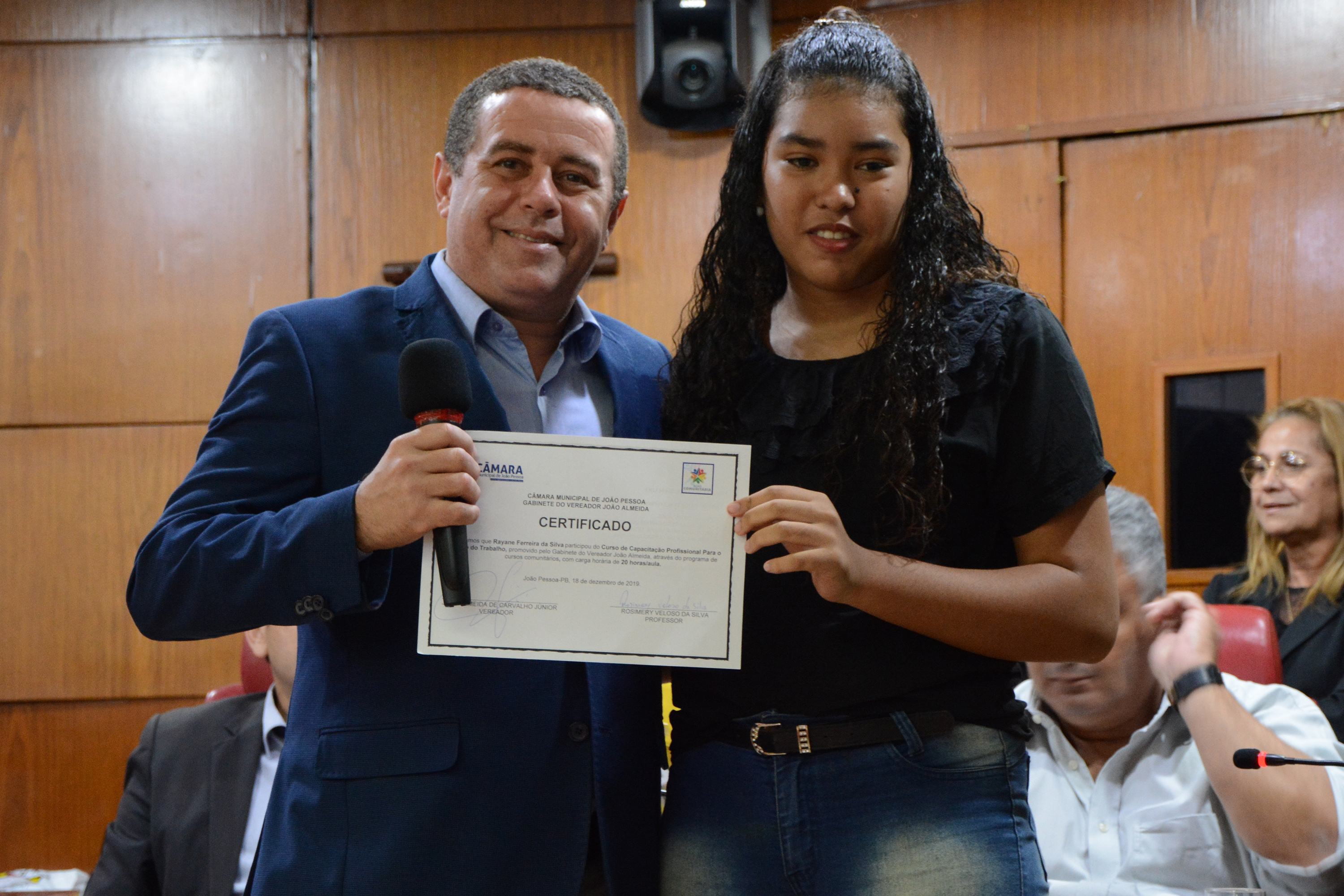 18.12.2019_SE_entrega_certificados_ft_julianasantos  (102).JPG