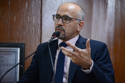 29.10.2019_AP_Liberdade_Cátedra_na_esloca_ft_juliana  (149).JPG