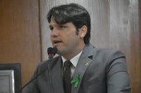 “Se Guarabira vai implantar lista de espera para atendimentos médicos, por que não João Pessoa?”, indagou oposicionista