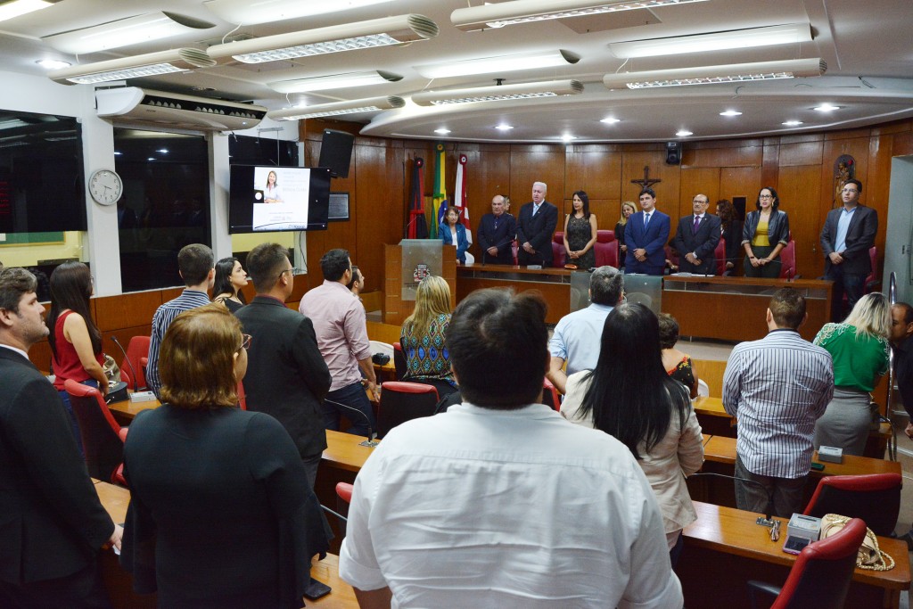 Atuação profissional rende homenagem da Câmara de JP à psicóloga Mônica Costa