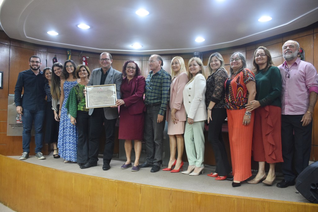 Câmara de João Pessoa homenageia servidor do judiciário paraibano