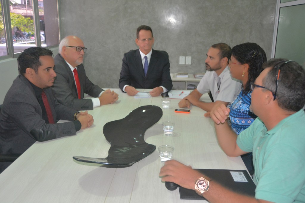 Câmara de João Pessoa recebe Sindicato dos Agentes de Saúde