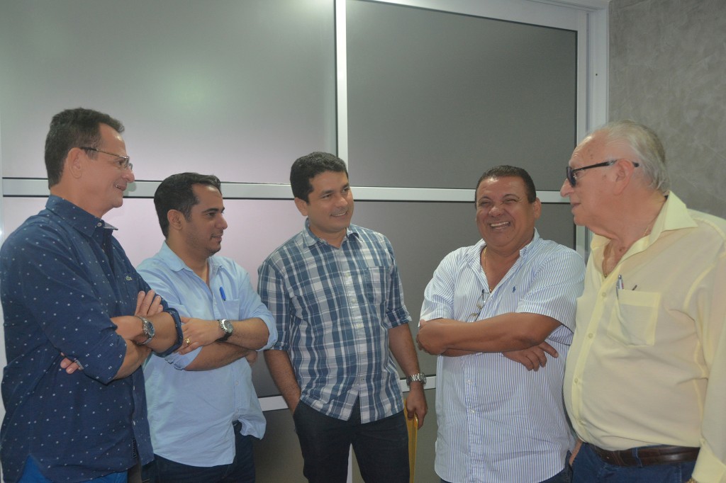 Câmara de Vereadores de JP recebe a visita do vice-prefeito de CG