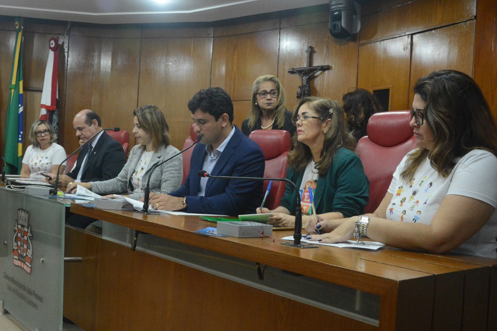 Câmara debate processo de adoção em João Pessoa