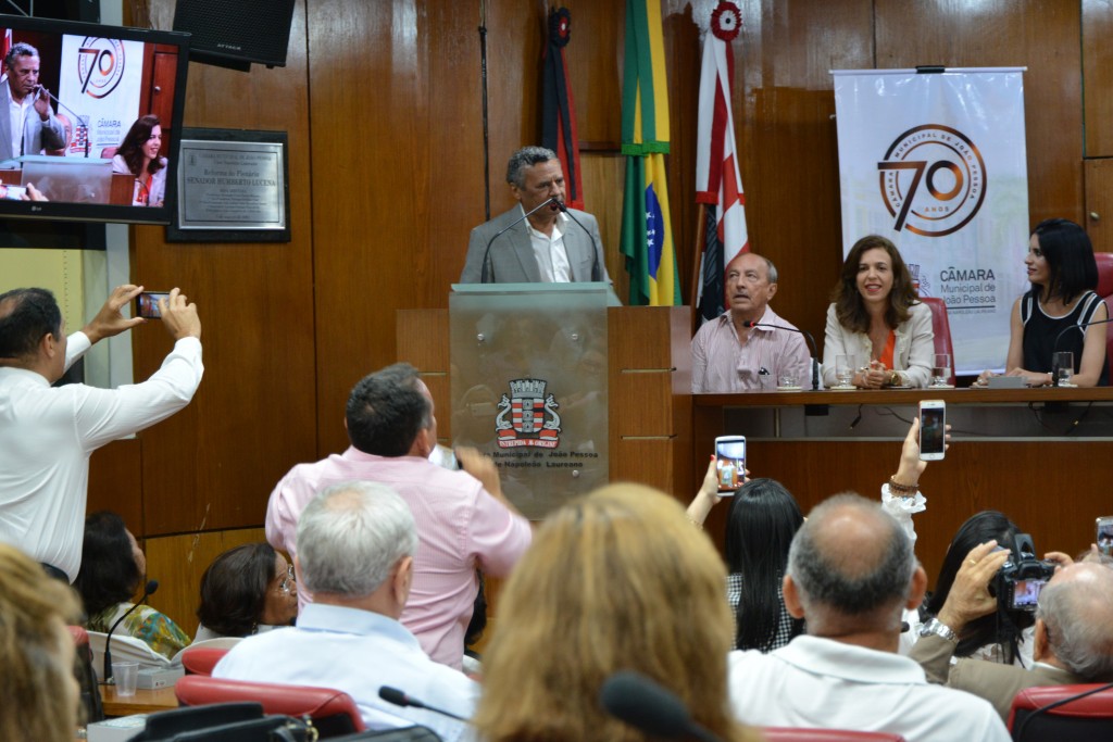 Câmara homenageia o pneumologista Sebastião de Oliveira Costa