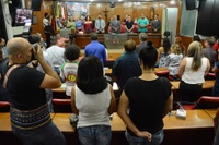 Carlos Tibério Limeira Santos Fernandes recebe homenagem na CMJP