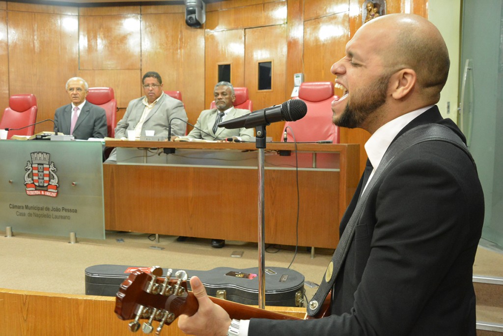 CMJP celebra a “Palavra Sagrada” em seu plenário