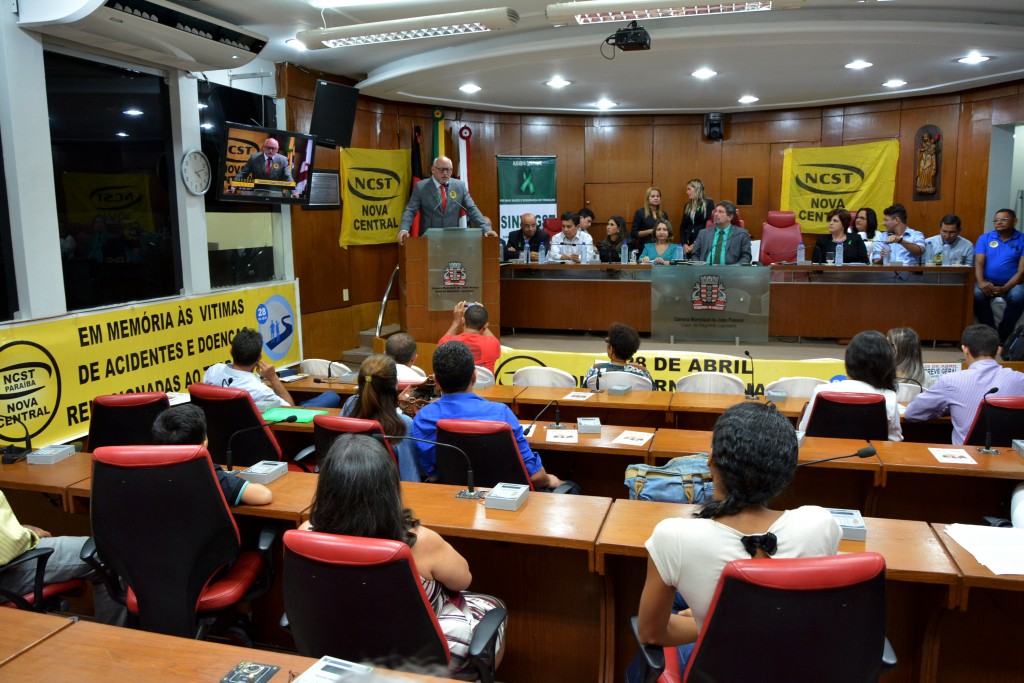 CMJP debate a campanha Abril Verde e homenageia idealizadora da iniciativa