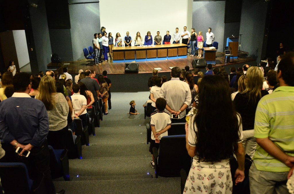 CMJP homenageia 320 alunos exitosos em Olimpíadas de Conhecimento