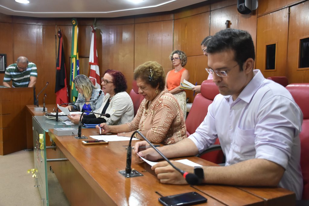 Comissão de Cidadania e Direitos Humanos é favorável a projeto que estabelece prazos para realização de serviços oferecidos por empresas particulares