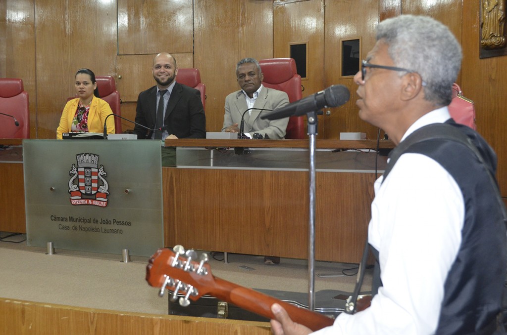 Culto lembra alguns dos motivos pelos quais se deve servir a Deus