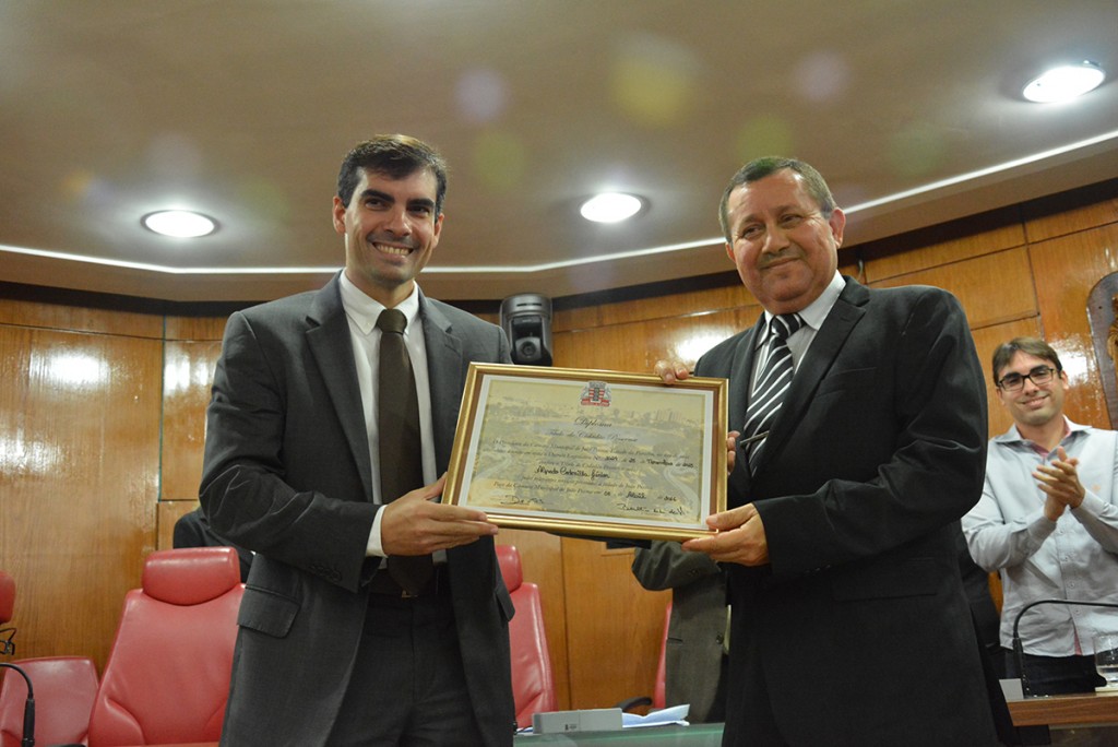 Educador Alfredo Codevilla recebe Cidadania Pessoense