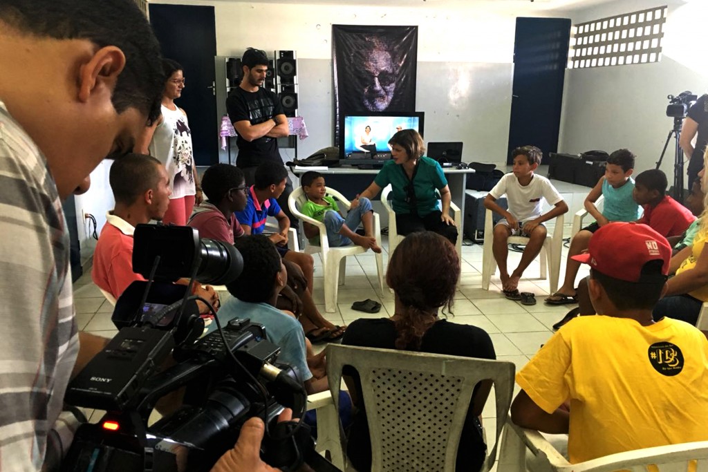 Equipe da TV Câmara JP participa de oficina com estudantes do Bairro do Rangel