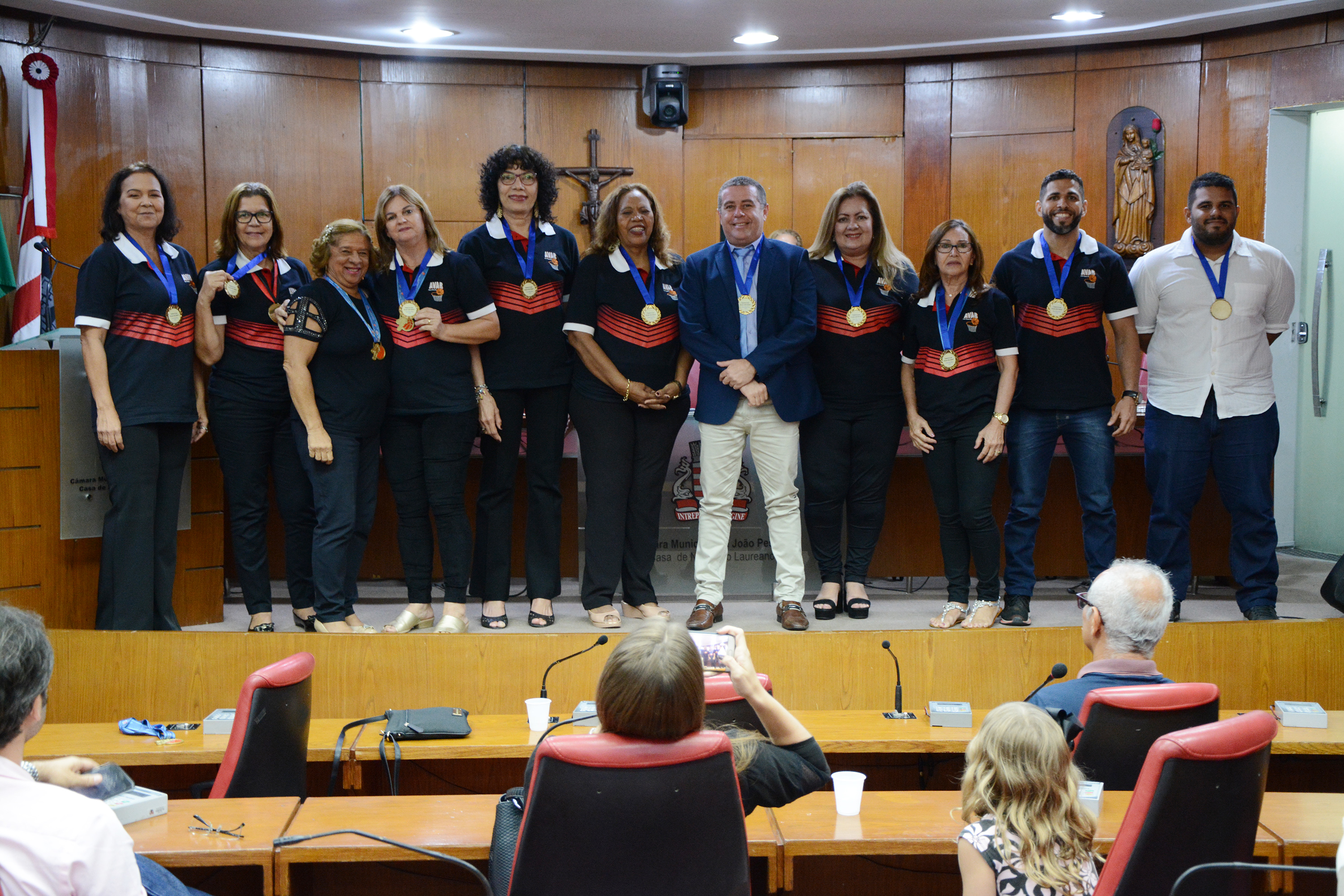 Equipe feminina de Basquete Master é homenageada em sessão solene na CMJP