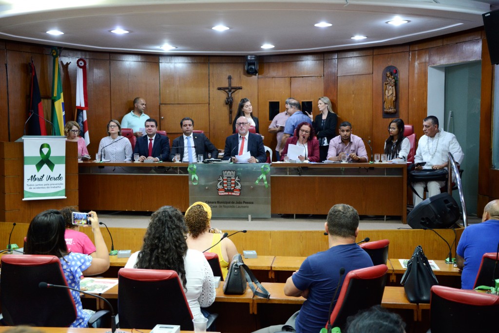 Frente Parlamentar em Defesa da Criança e Adolescente é instalada na CMJP