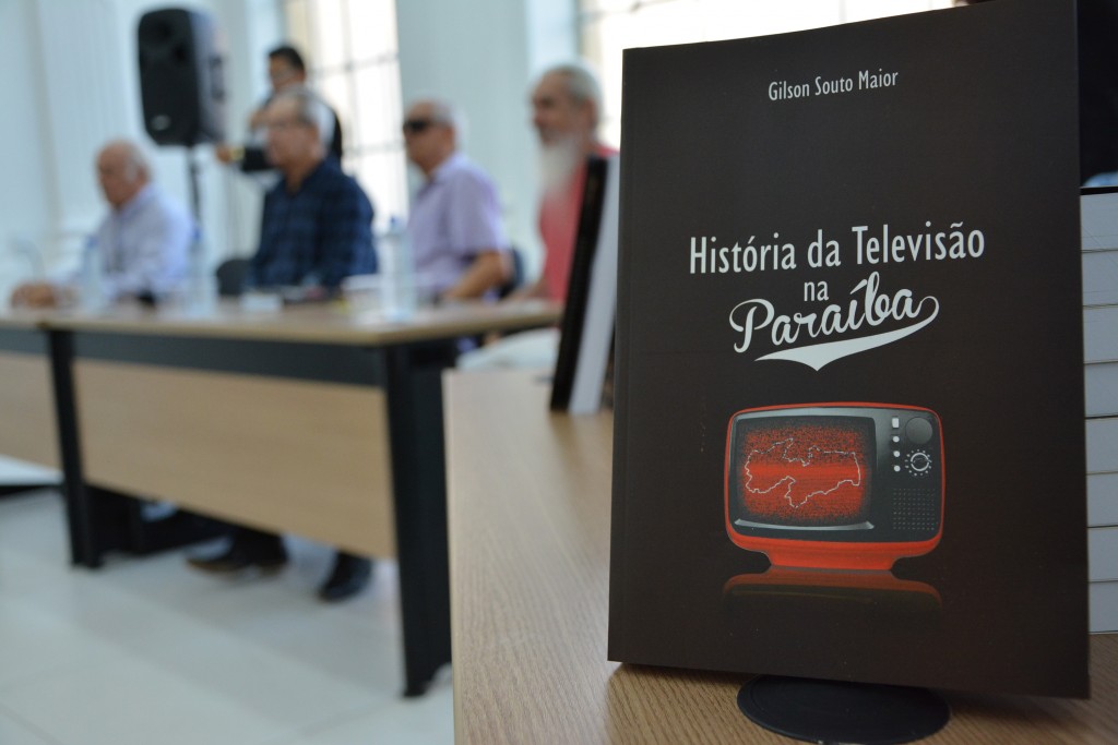 Livro “A História da Televisão na Paraíba” é lançado na Câmara da Capital