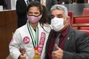 Medalhista de Ouro no Mundial da Juventude, Evelyn Vitória recebe Aplauso da CMJP