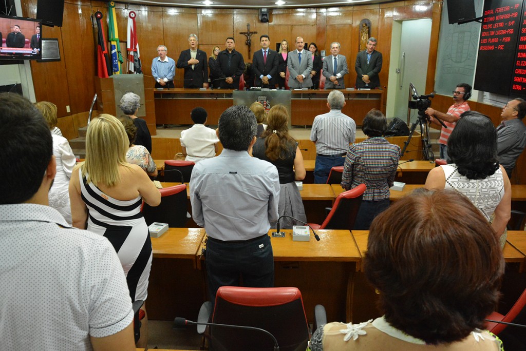 Monsenhor Ivônio Cassiano de Oliveira recebe Medalha Cidade de João Pessoa