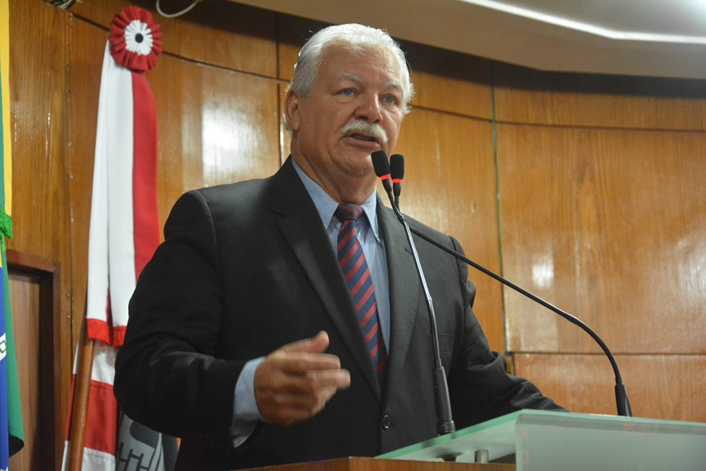 Parlamentar comemora inauguração de Viaduto Geraldo Mariz