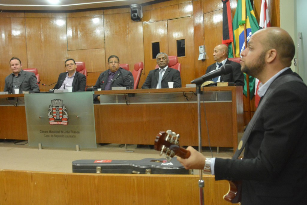 Pastor de Belo Horizonte prega na CMJP