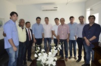 Prefeito em exercício visita CMJP e ouve reivindicações de parlamentares