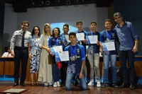Premiados em olimpíadas do conhecimento, estudantes recebem homenagens da CMJP