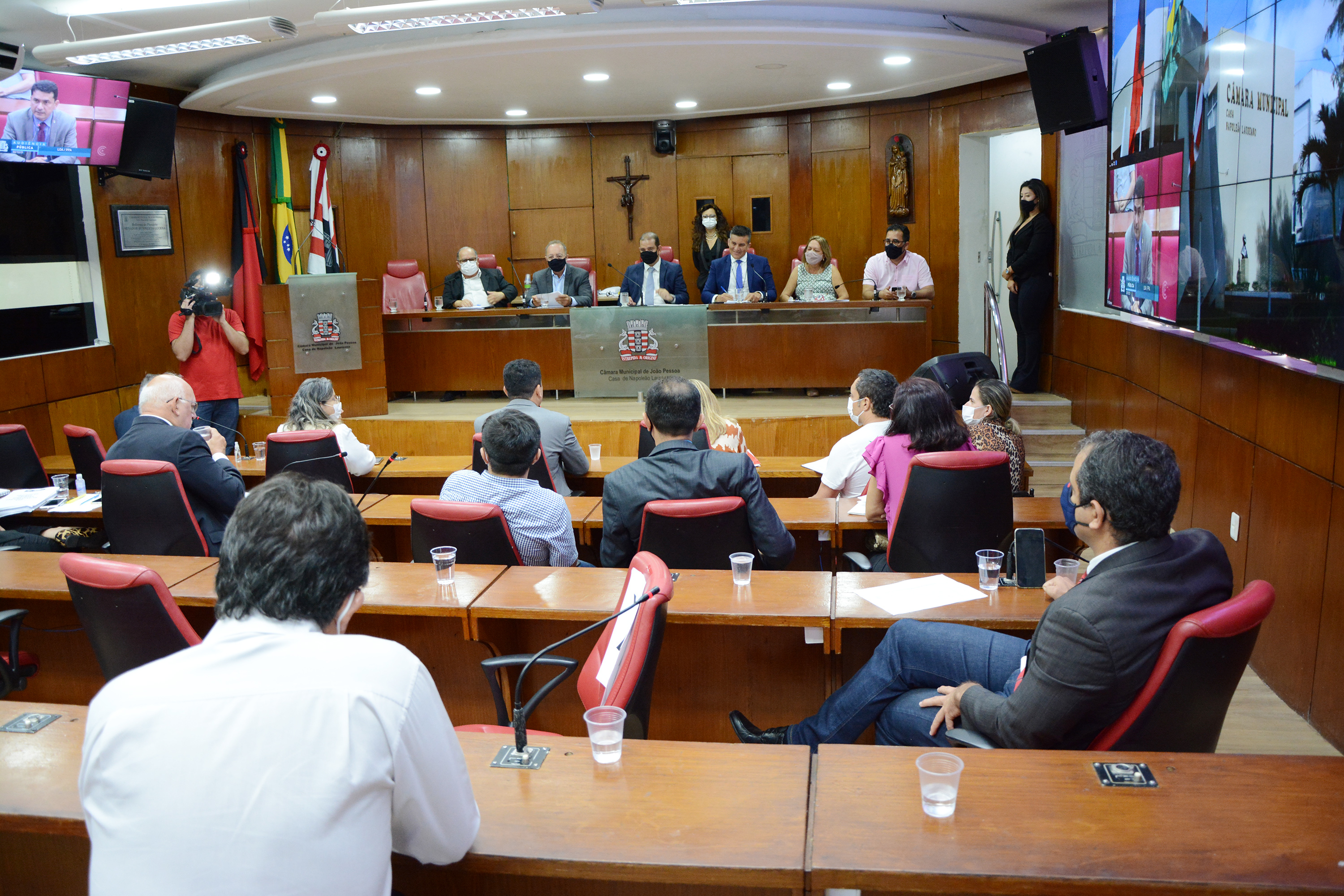 Representantes do comércio pedem investimentos no Centro da cidade