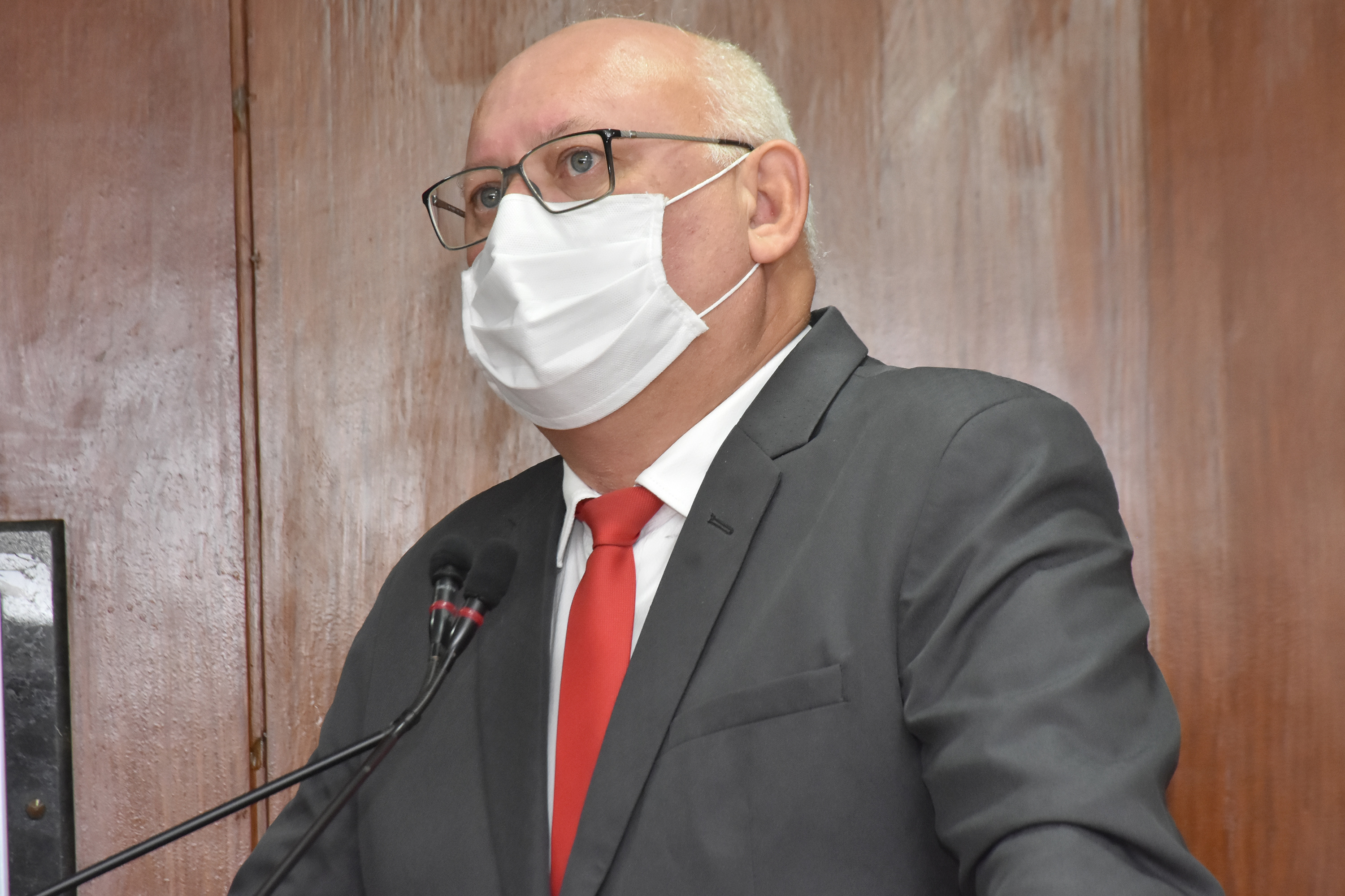 Vereador aborda atual conjuntura social e política do país