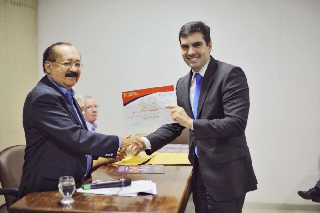 Vereador recebe diploma “Destaque Parlamentar 2016”