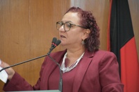 Vereadora apresenta Voto de Pesar para a família de policial morto