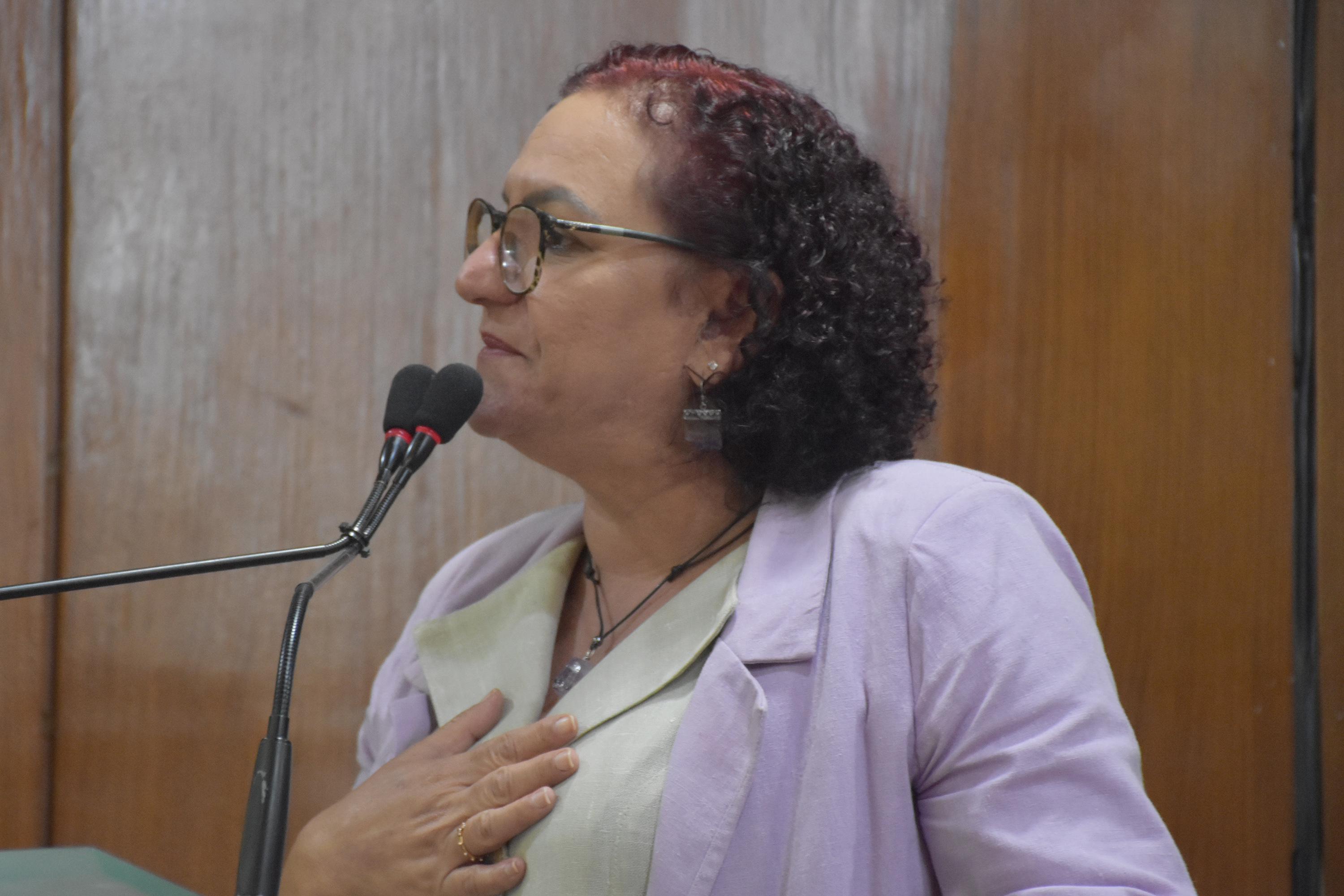 Vereadora comemora aprovação do programa 'Mamãe Coruja' 