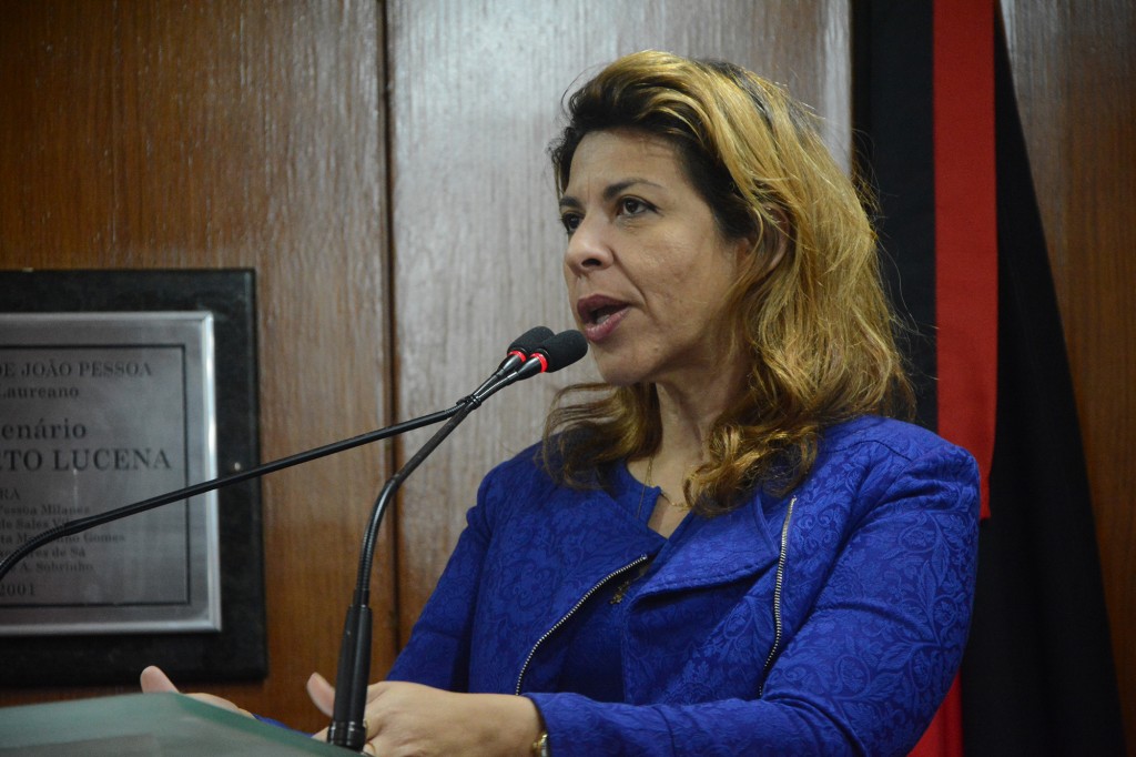 Vereadora questiona o papel da educação sexual nas escolas